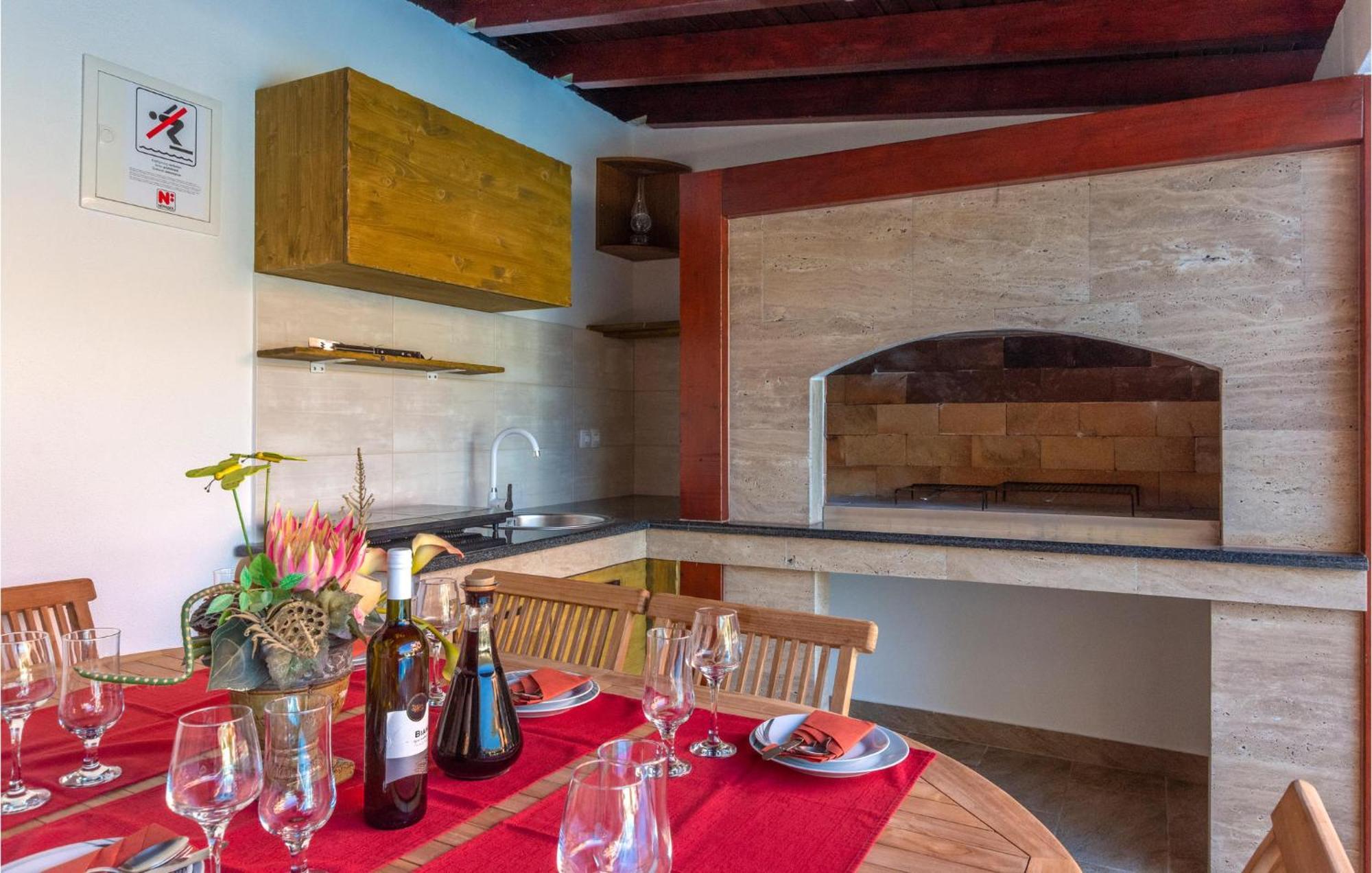 Nice Apartment In Plano With Kitchen Εξωτερικό φωτογραφία