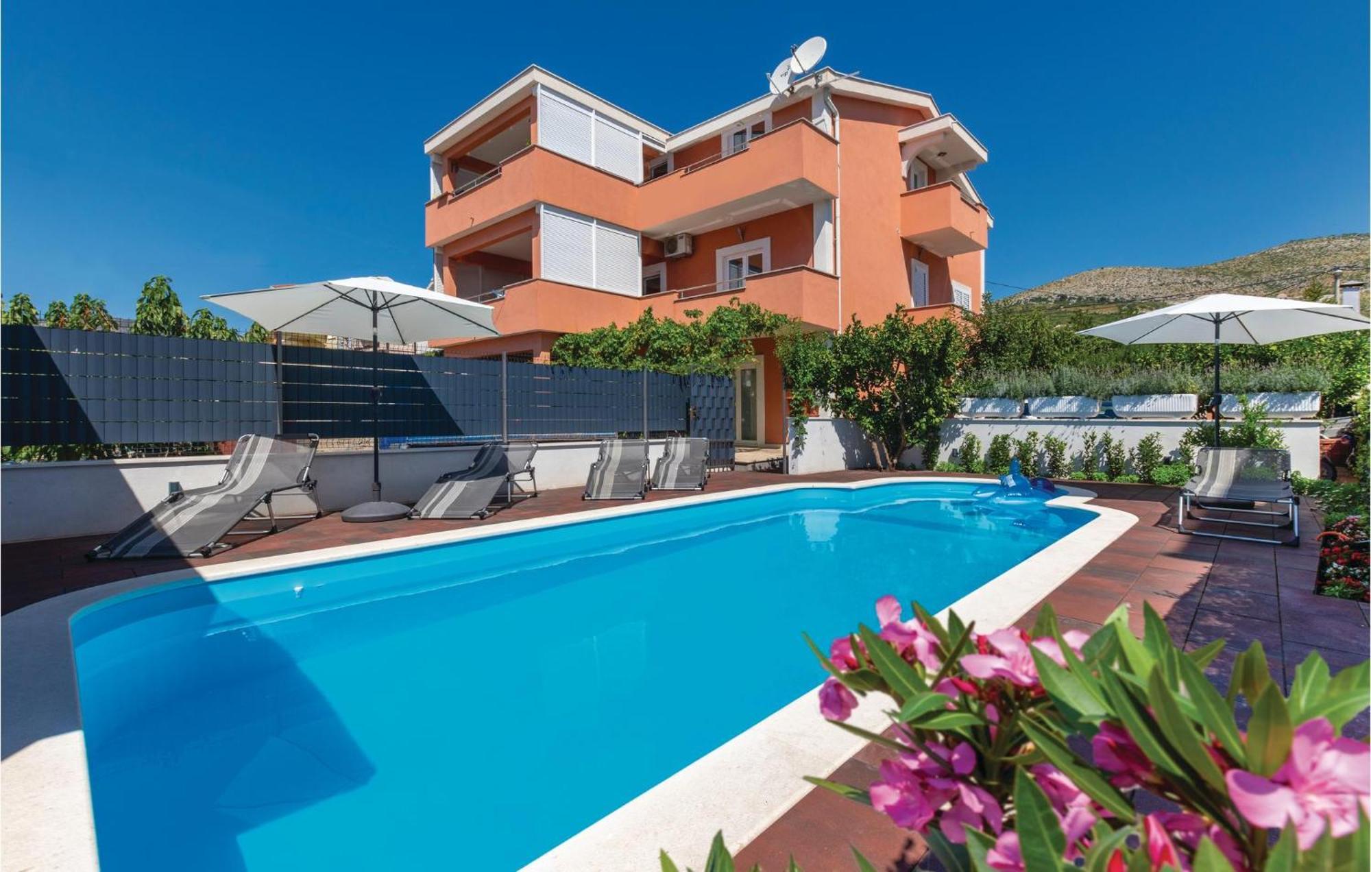 Nice Apartment In Plano With Kitchen Εξωτερικό φωτογραφία
