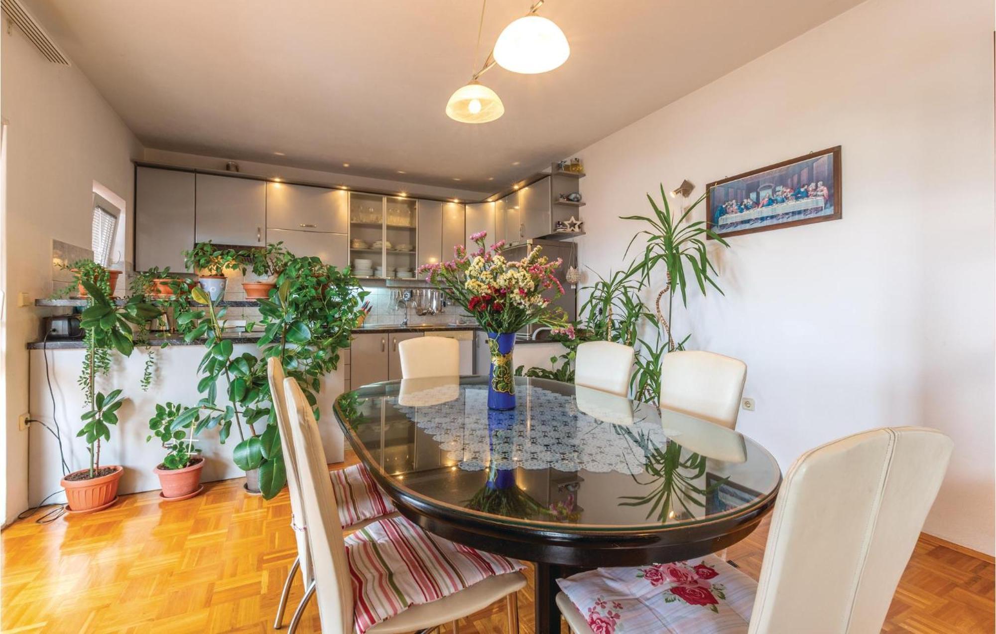 Nice Apartment In Plano With Kitchen Εξωτερικό φωτογραφία