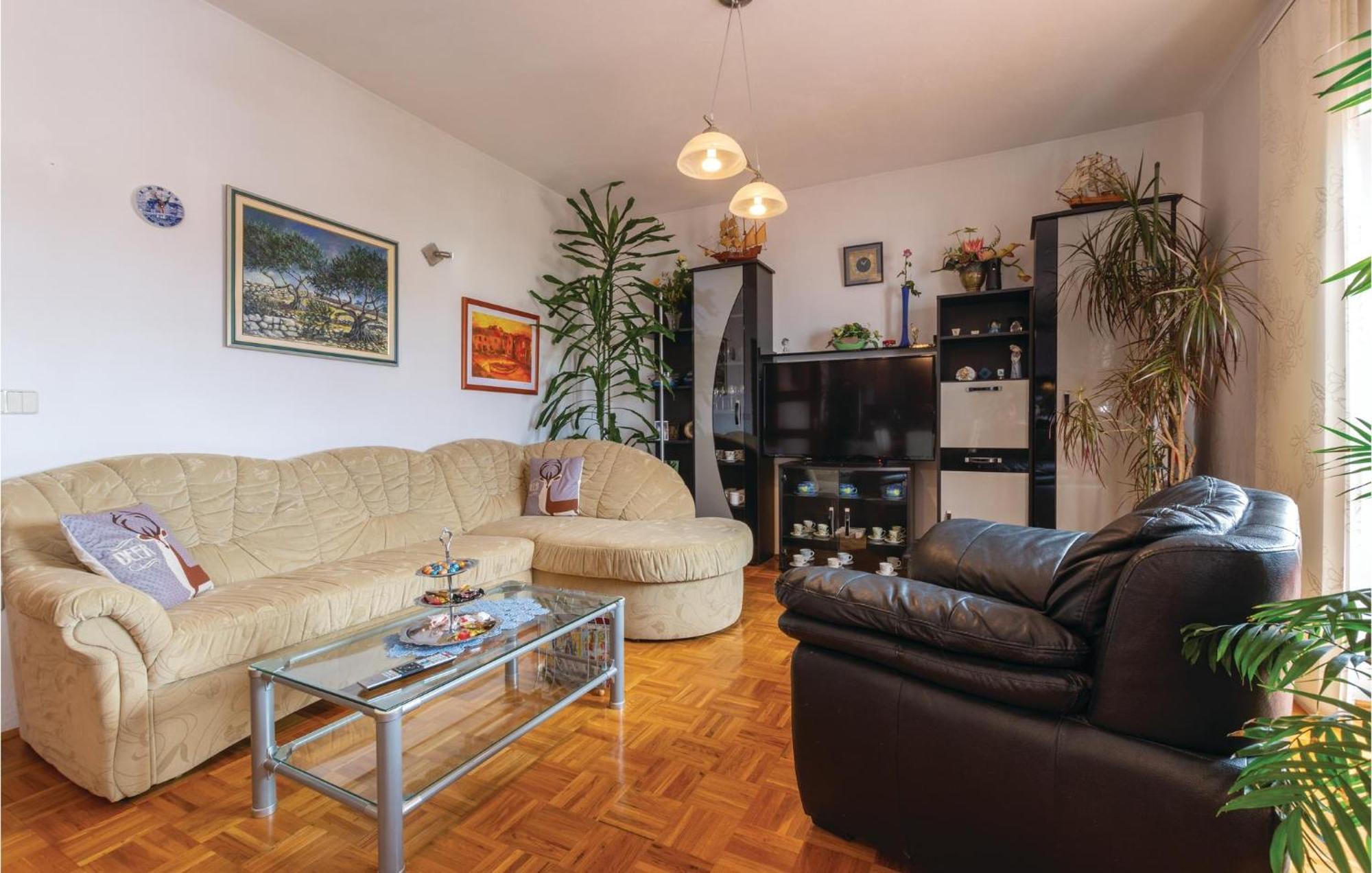 Nice Apartment In Plano With Kitchen Εξωτερικό φωτογραφία